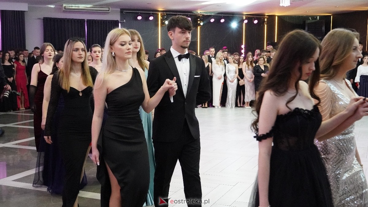  Studniówka w I LO w Ostrołęce [18.01.2025] - zdjęcie #144 - eOstroleka.pl