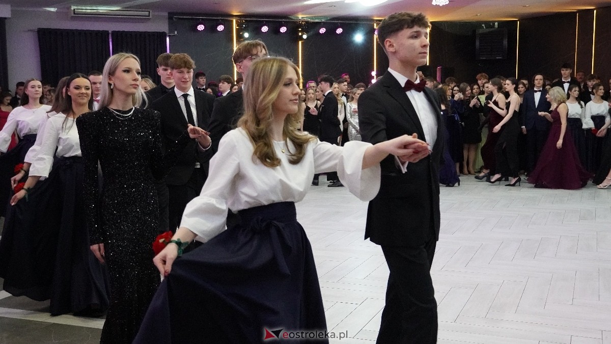  Studniówka w I LO w Ostrołęce [18.01.2025] - zdjęcie #134 - eOstroleka.pl