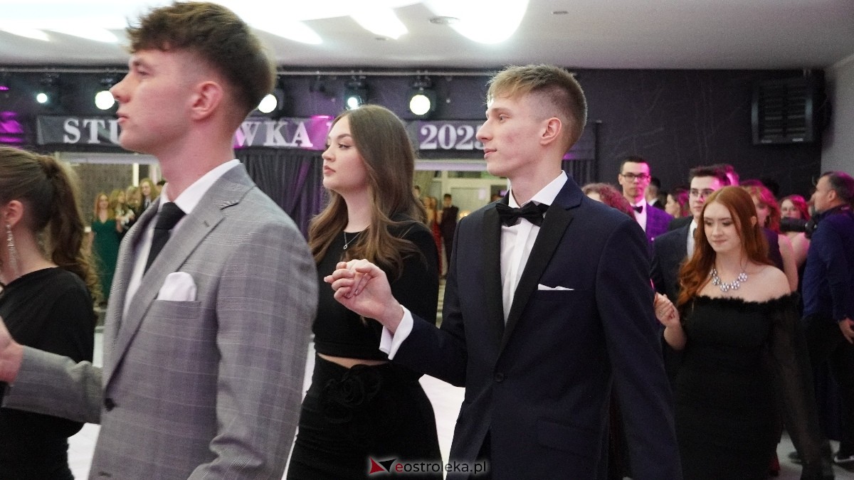  Studniówka w I LO w Ostrołęce [18.01.2025] - zdjęcie #128 - eOstroleka.pl