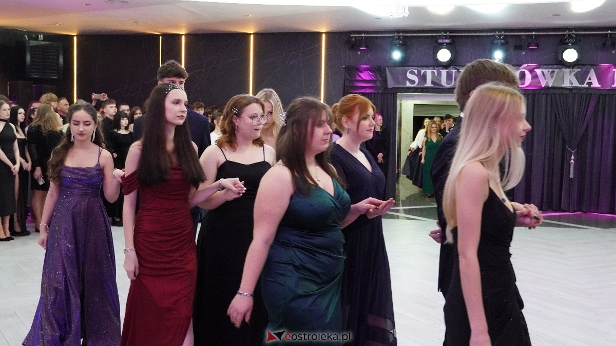  Studniówka w I LO w Ostrołęce [18.01.2025] - zdjęcie #116 - eOstroleka.pl