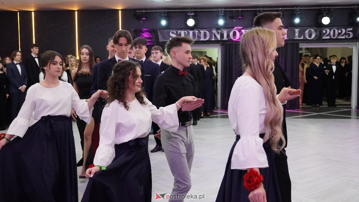  Studniówka w I LO w Ostrołęce [18.01.2025] - zdjęcie #108 - eOstroleka.pl