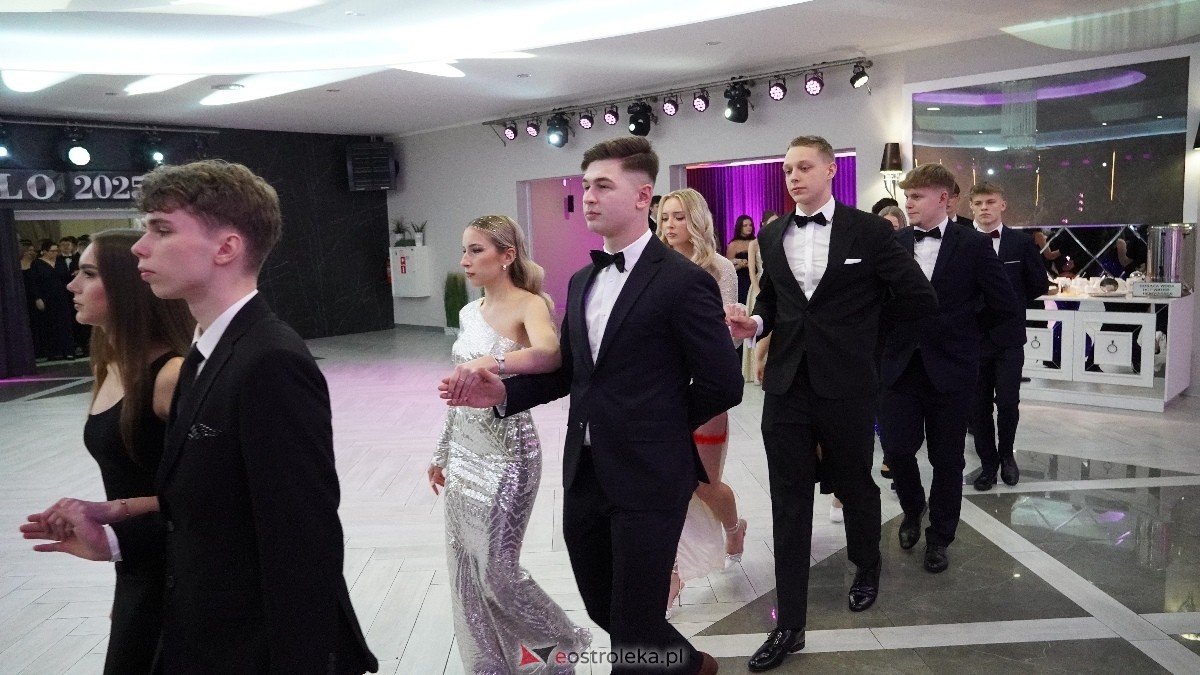  Studniówka w I LO w Ostrołęce [18.01.2025] - zdjęcie #96 - eOstroleka.pl