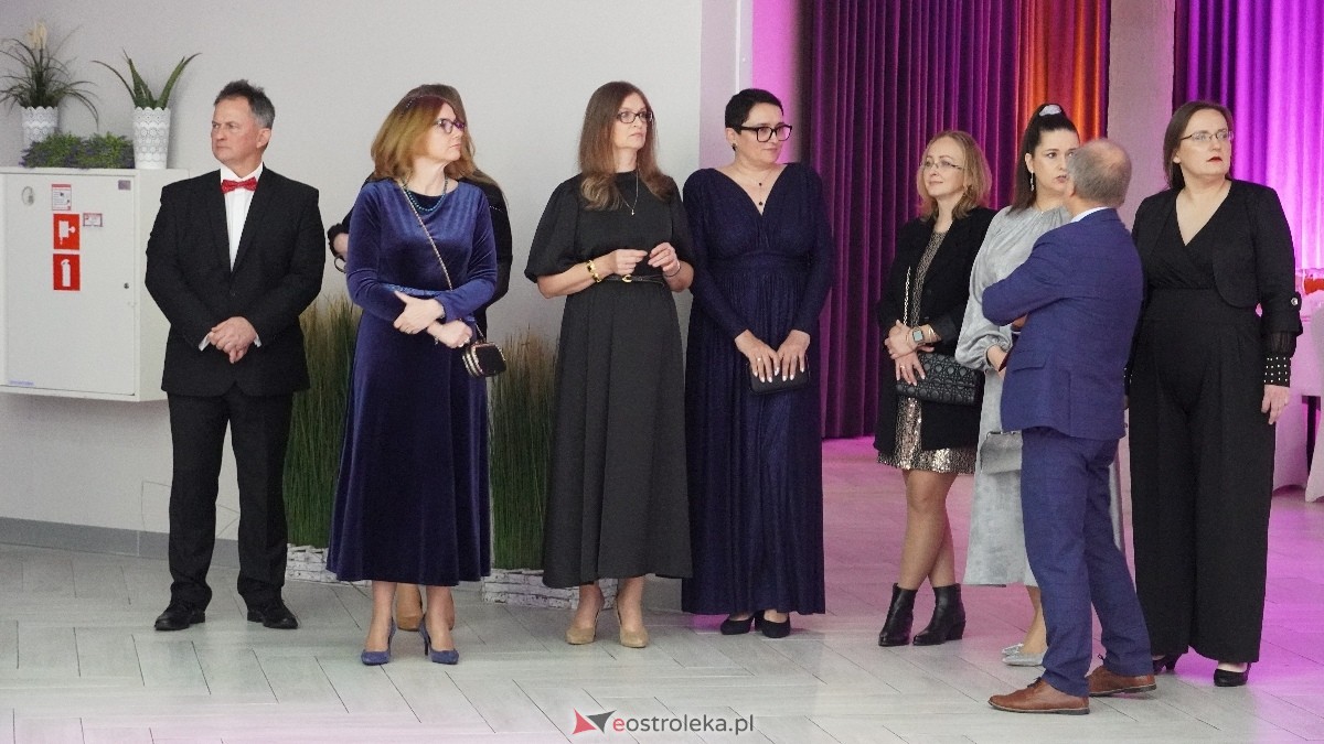  Studniówka w I LO w Ostrołęce [18.01.2025] - zdjęcie #81 - eOstroleka.pl