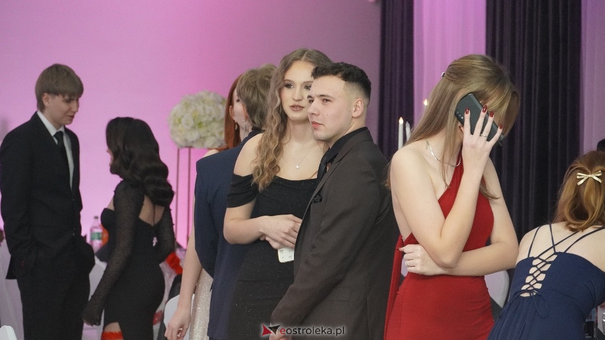  Studniówka w I LO w Ostrołęce [18.01.2025] - zdjęcie #78 - eOstroleka.pl