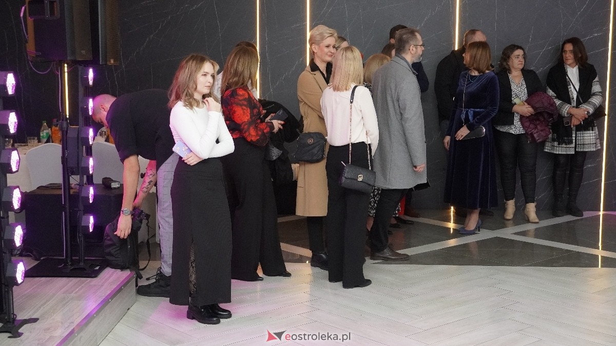  Studniówka w I LO w Ostrołęce [18.01.2025] - zdjęcie #77 - eOstroleka.pl