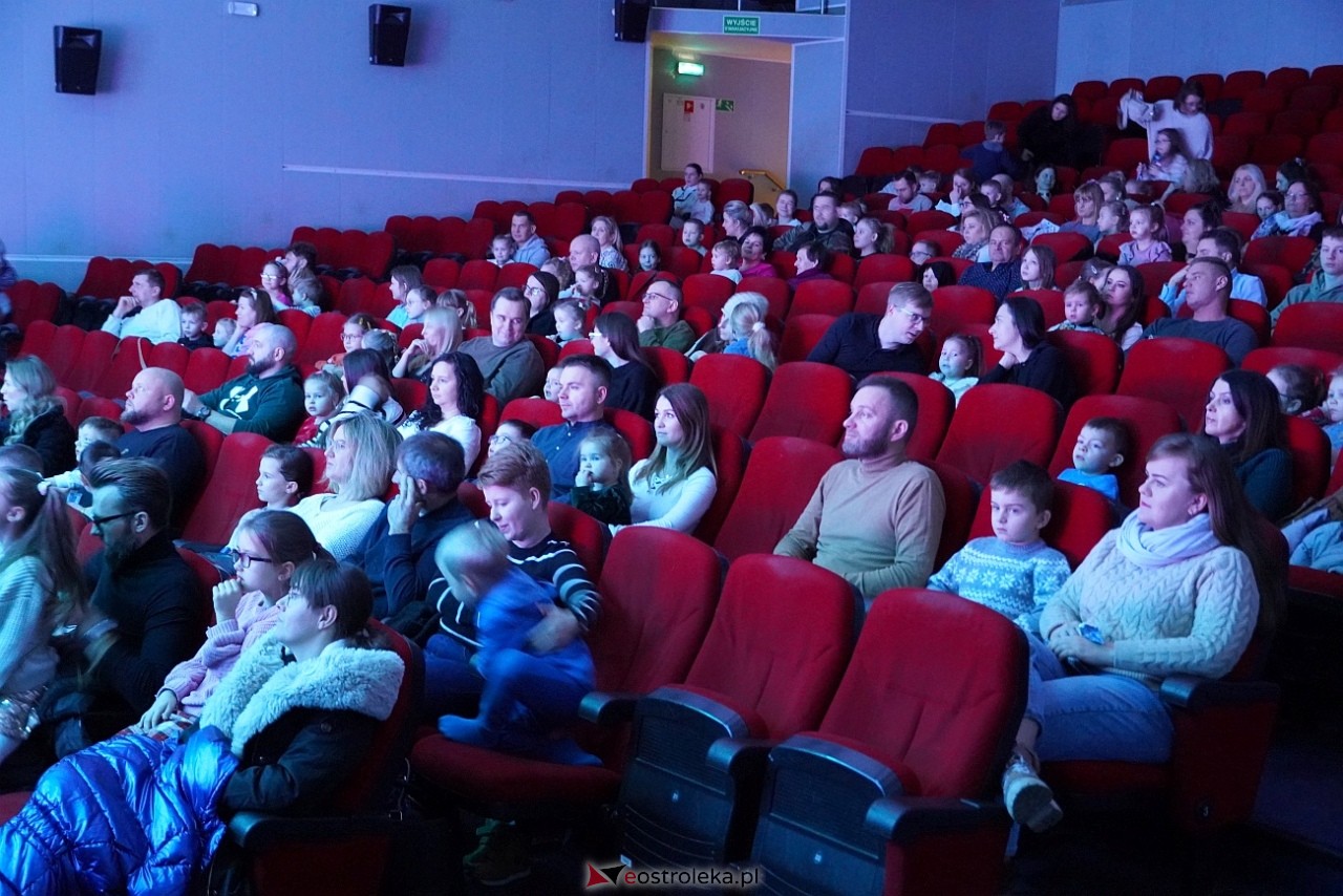 Godziny Dla Rodziny: spektakl Ślady na śniegu [19.01.2025] - zdjęcie #14 - eOstroleka.pl