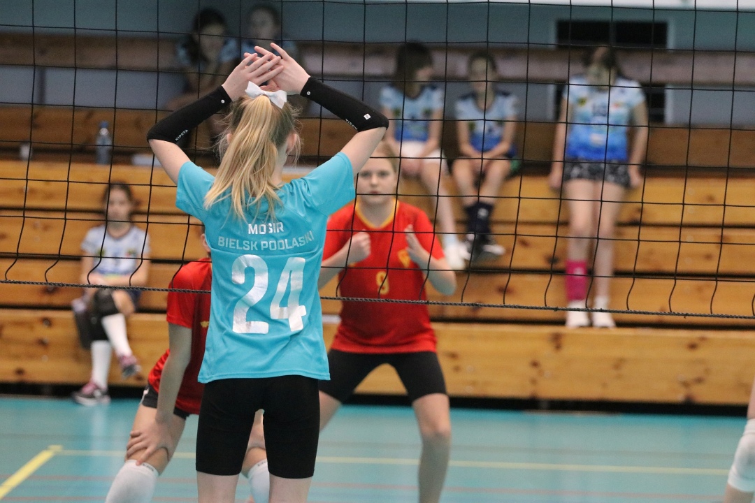 Ogólnopolski turniej siatkówki trójek [19.01.2025] - zdjęcie #44 - eOstroleka.pl