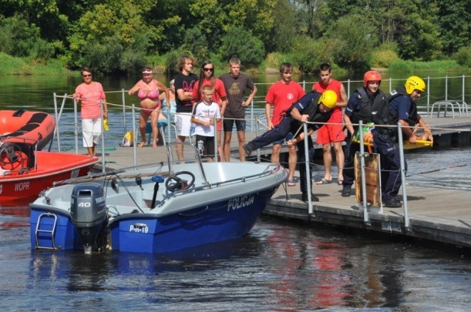 I Otwarte Mistrzostwa Ostrołęki Ratowniczych Jednostek Pływających o Puchar Prezydenta Miasta (3.IX.2011) - zdjęcie #28 - eOstroleka.pl
