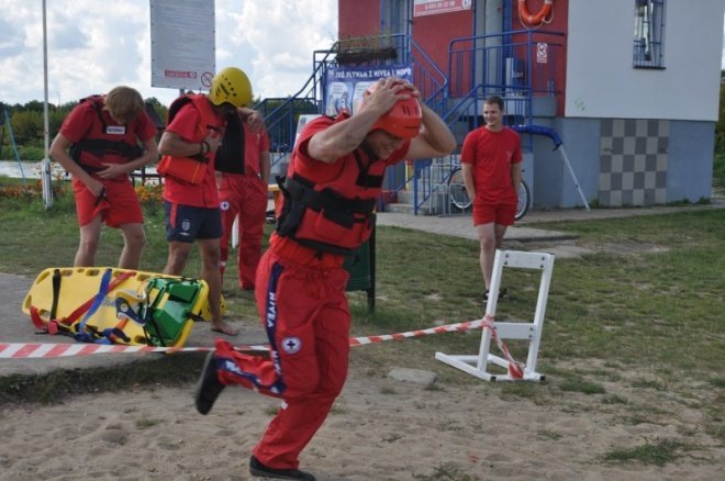 I Otwarte Mistrzostwa Ostrołęki Ratowniczych Jednostek Pływających o Puchar Prezydenta Miasta (3.IX.2011) - zdjęcie #2 - eOstroleka.pl