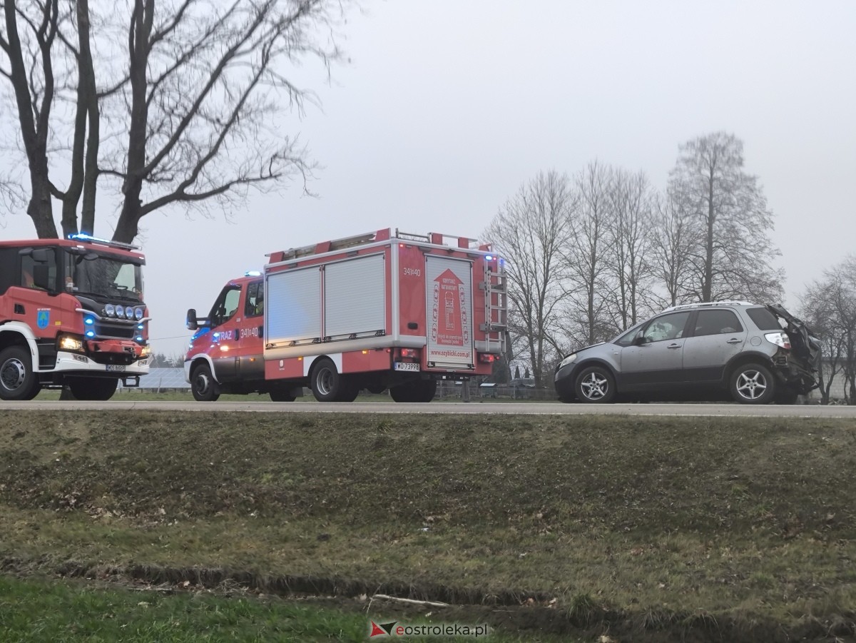 Wypadek w Wykrocie [22.01.2025] - zdjęcie #7 - eOstroleka.pl