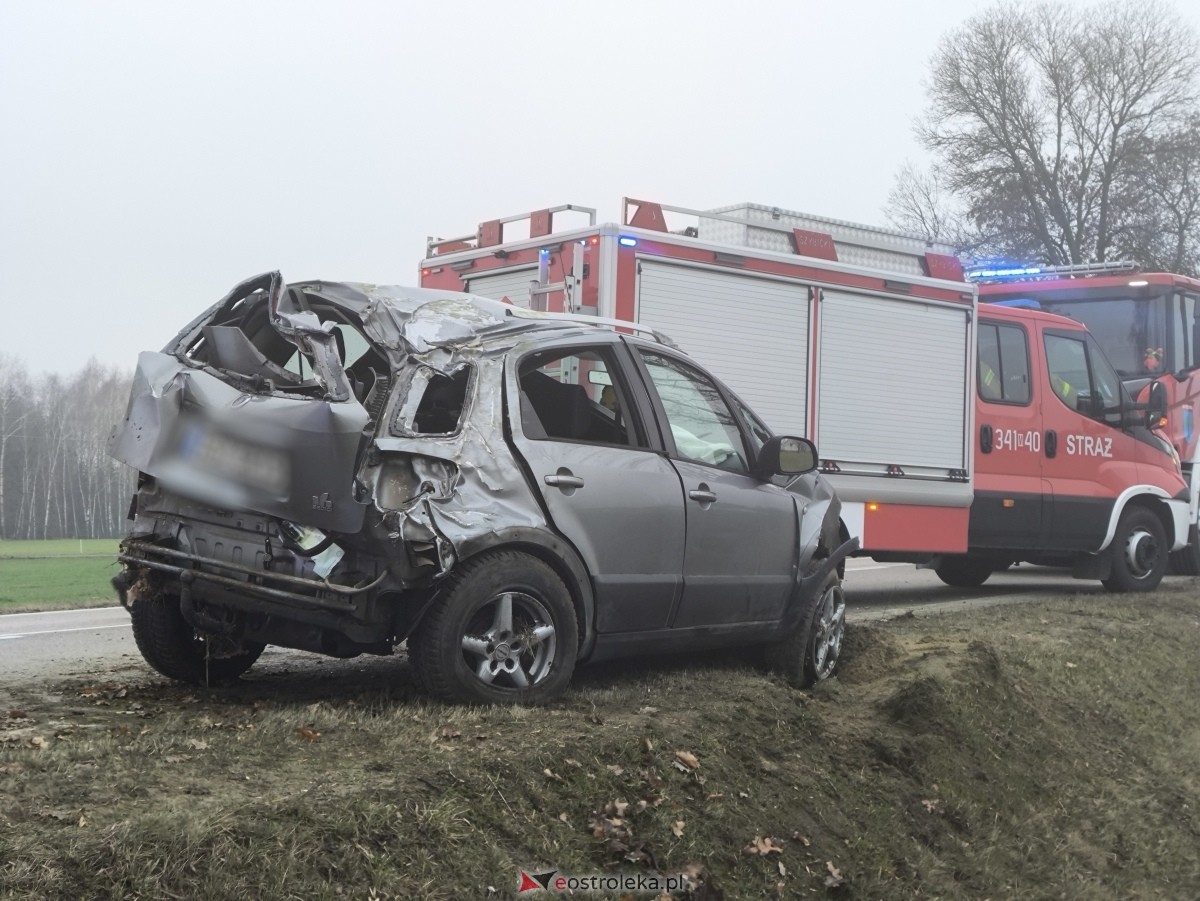 Wypadek w Wykrocie [22.01.2025] - zdjęcie #2 - eOstroleka.pl