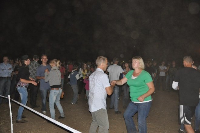 Dożynki gminno-parafialne gminy Olszewo - borki w Żebrach Perosach (4 IX 2011) - zdjęcie #91 - eOstroleka.pl