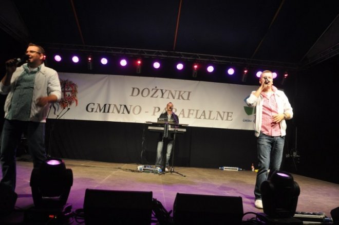 Dożynki gminno-parafialne gminy Olszewo - borki w Żebrach Perosach (4 IX 2011) - zdjęcie #85 - eOstroleka.pl