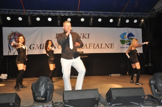 Dożynki gminno-parafialne gminy Olszewo - borki w Żebrach Perosach (4 IX 2011) - zdjęcie #77 - eOstroleka.pl