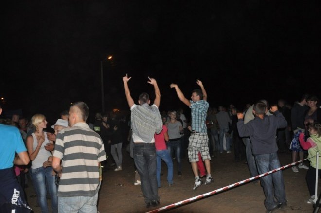 Dożynki gminno-parafialne gminy Olszewo - borki w Żebrach Perosach (4 IX 2011) - zdjęcie #51 - eOstroleka.pl