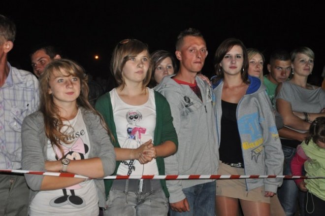 Dożynki gminno-parafialne gminy Olszewo - borki w Żebrach Perosach (4 IX 2011) - zdjęcie #30 - eOstroleka.pl
