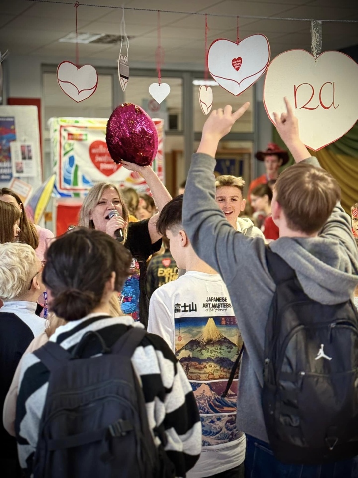 Przedfinał wOŚP w Szkole Podstawowej nr 5 [24.01.2025] - zdjęcie #26 - eOstroleka.pl