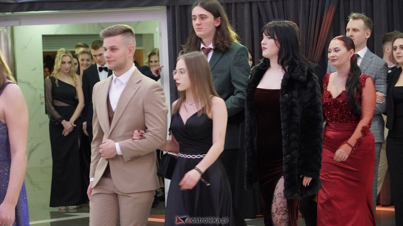 Studniówka ZSZ 4 w  Ostrołęce [23.01.2025] - zdjęcie #177 - eOstroleka.pl