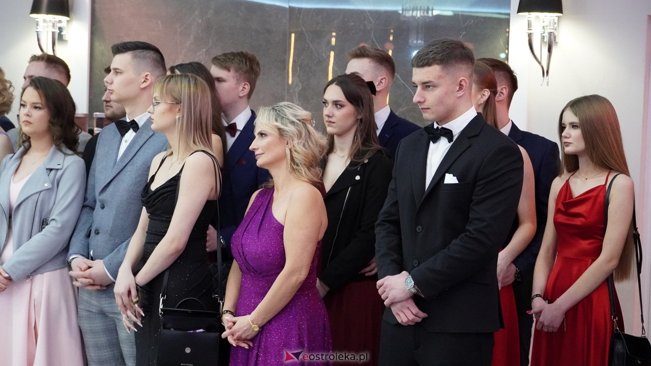 Studniówka ZSZ 4 w  Ostrołęce [23.01.2025] - zdjęcie #158 - eOstroleka.pl