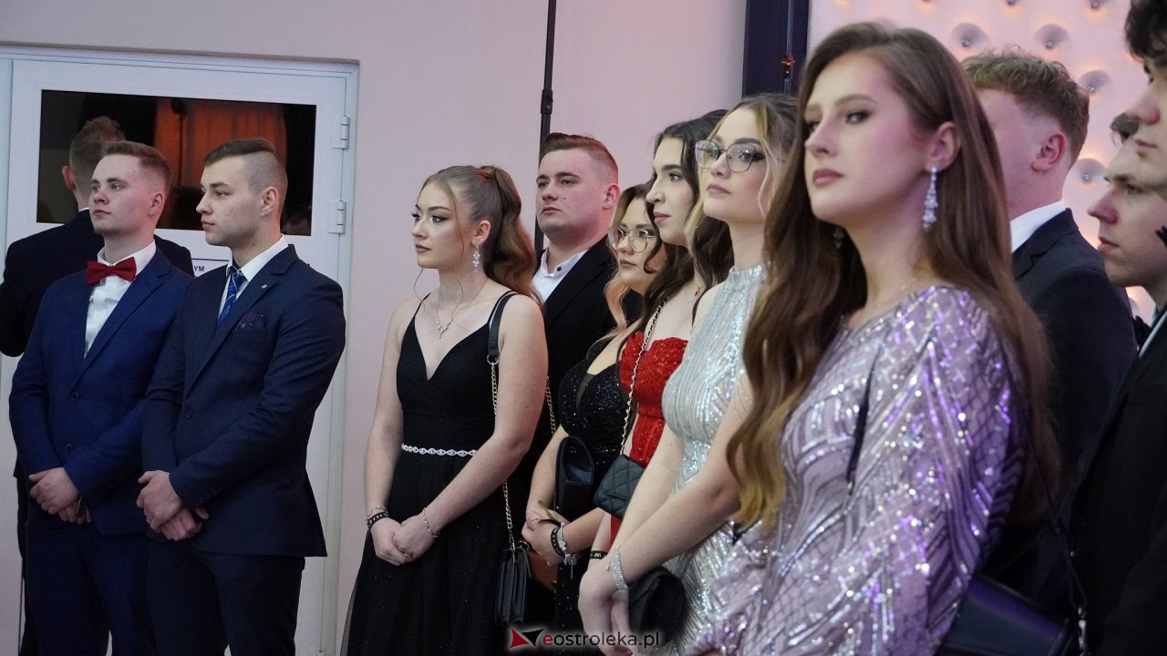 Studniówka ZSZ 4 w  Ostrołęce [23.01.2025] - zdjęcie #157 - eOstroleka.pl