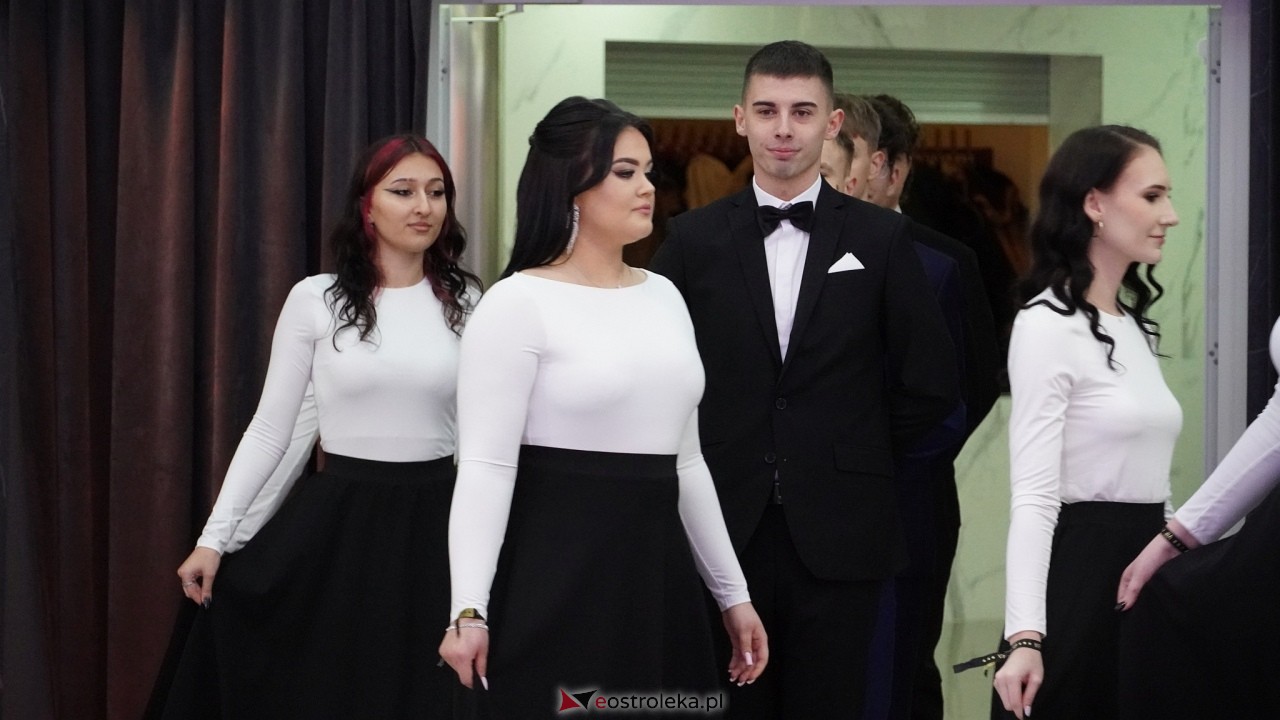 Studniówka ZSZ 4 w  Ostrołęce [23.01.2025] - zdjęcie #152 - eOstroleka.pl