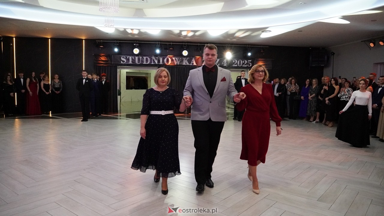 Studniówka ZSZ 4 w  Ostrołęce [23.01.2025] - zdjęcie #150 - eOstroleka.pl