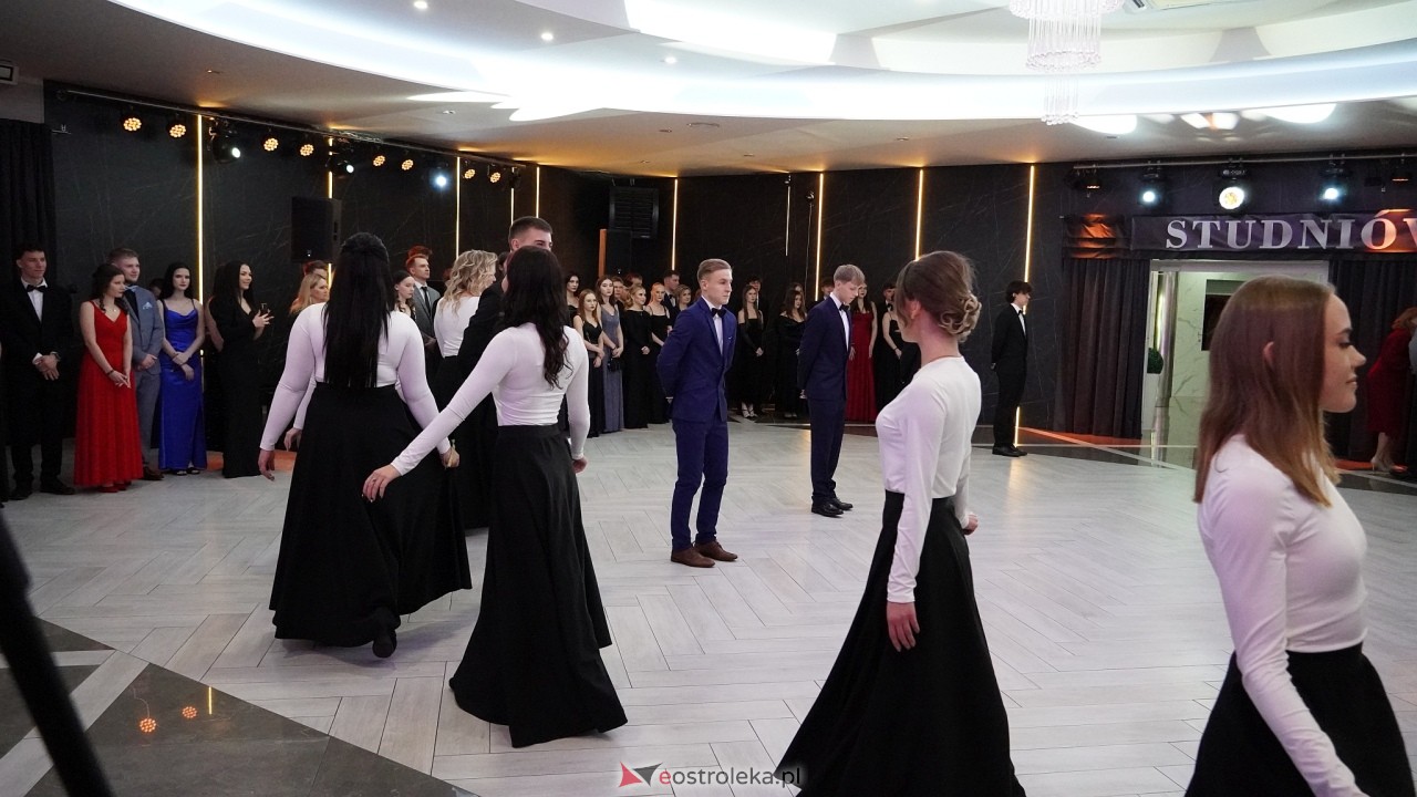 Studniówka ZSZ 4 w  Ostrołęce [23.01.2025] - zdjęcie #149 - eOstroleka.pl