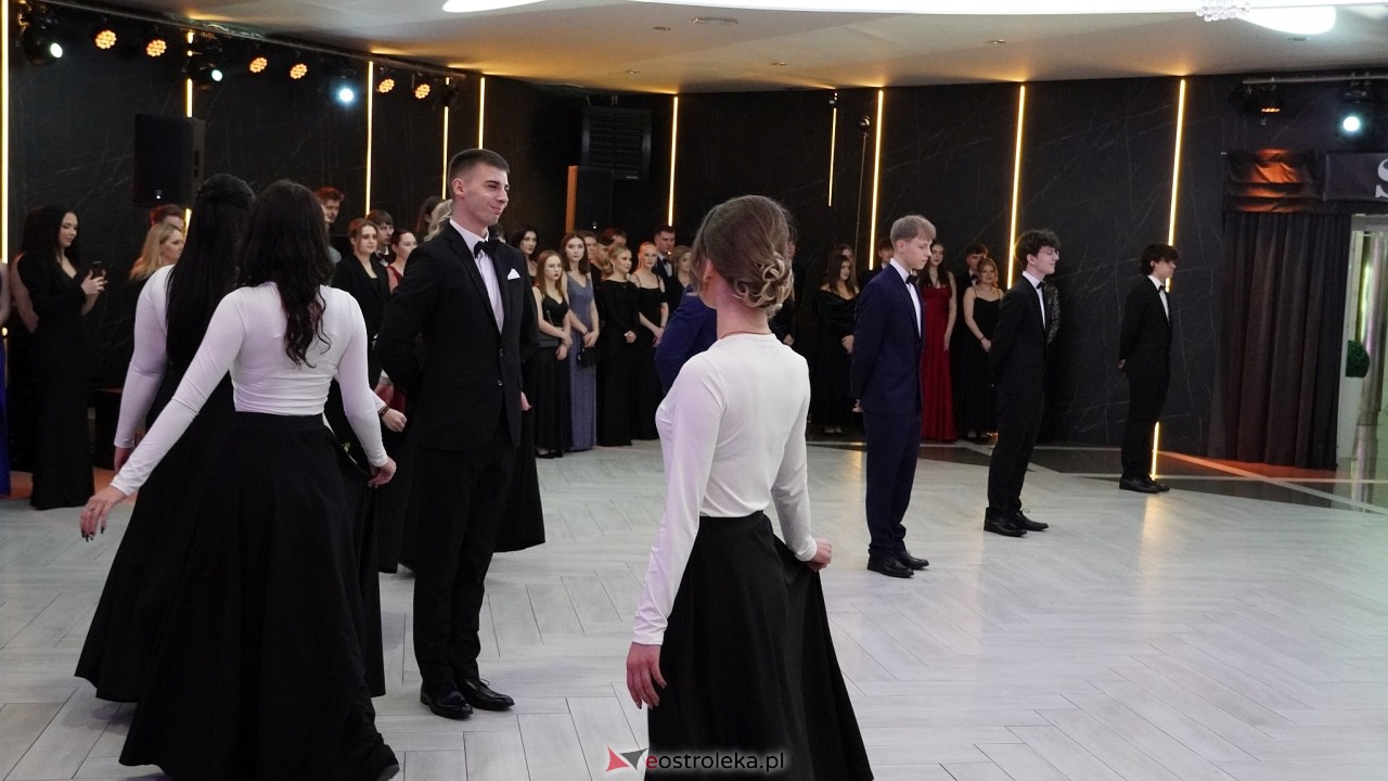 Studniówka ZSZ 4 w  Ostrołęce [23.01.2025] - zdjęcie #148 - eOstroleka.pl