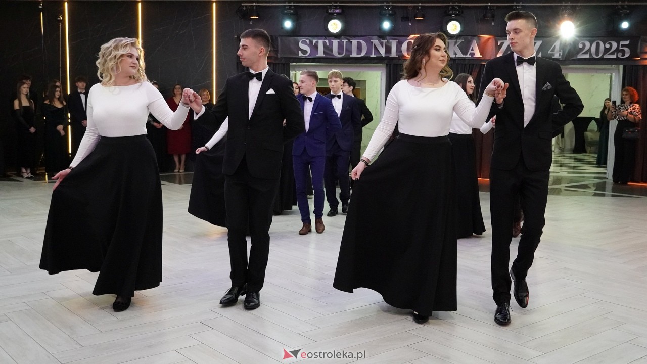 Studniówka ZSZ 4 w  Ostrołęce [23.01.2025] - zdjęcie #141 - eOstroleka.pl