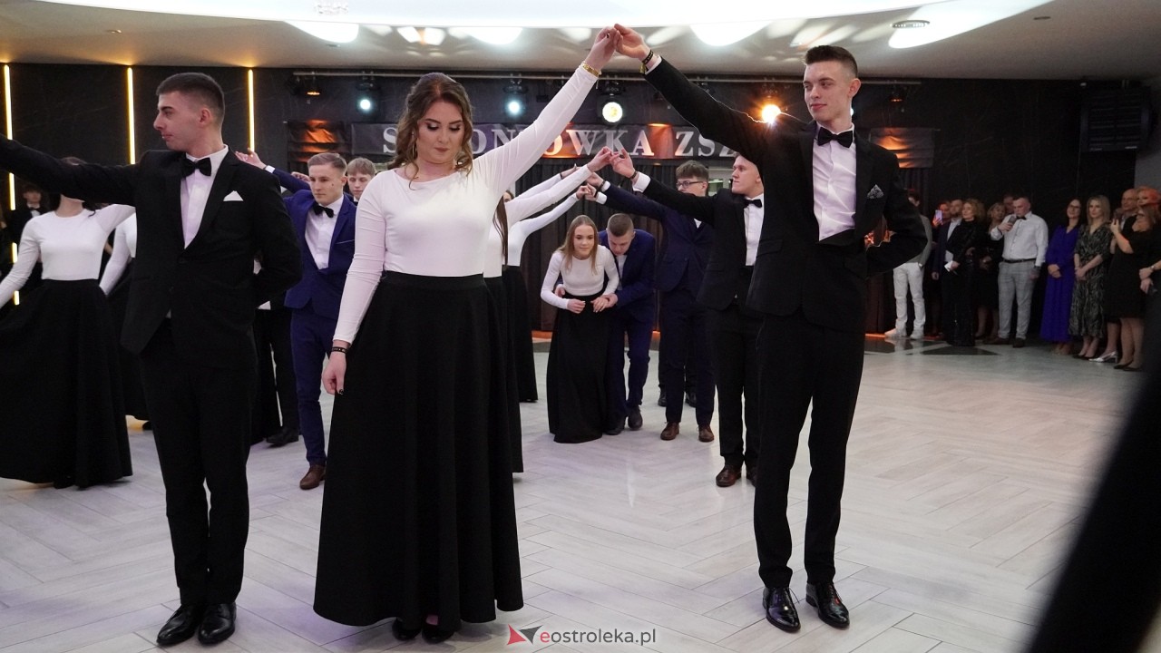 Studniówka ZSZ 4 w  Ostrołęce [23.01.2025] - zdjęcie #139 - eOstroleka.pl