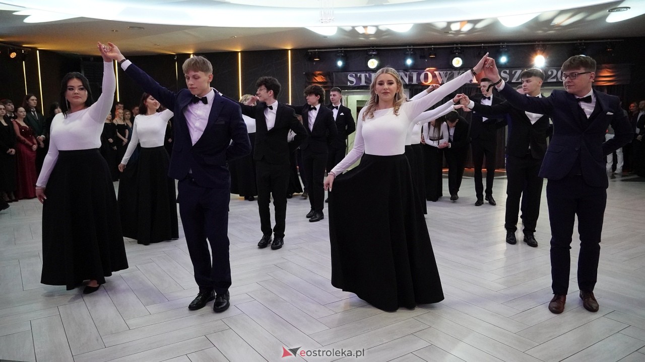 Studniówka ZSZ 4 w  Ostrołęce [23.01.2025] - zdjęcie #134 - eOstroleka.pl