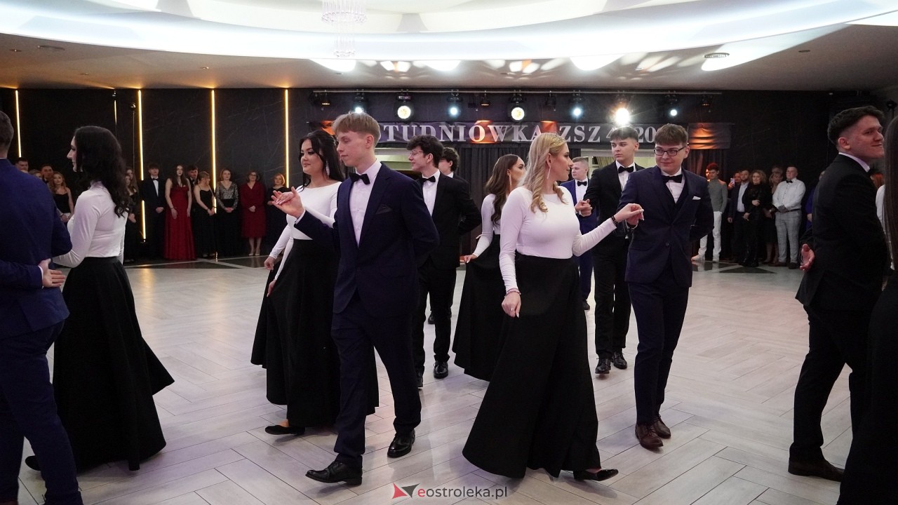 Studniówka ZSZ 4 w  Ostrołęce [23.01.2025] - zdjęcie #131 - eOstroleka.pl