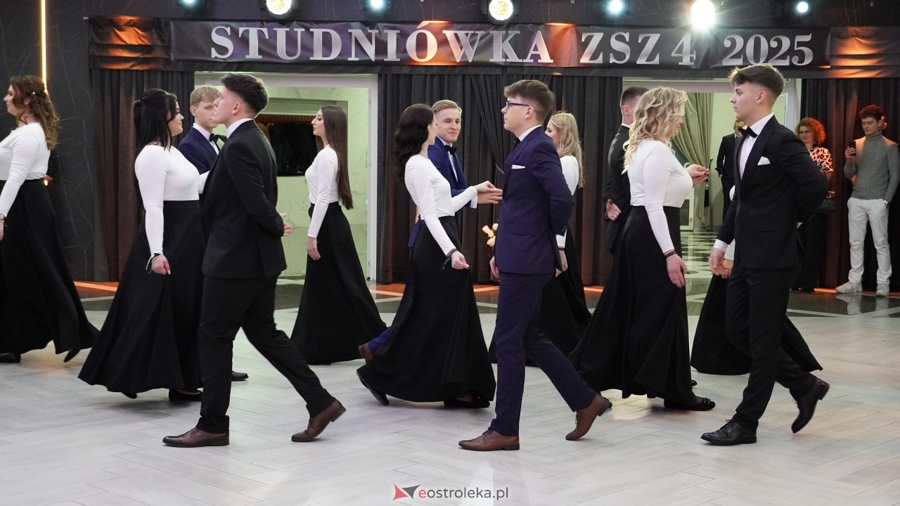 Studniówka ZSZ 4 w  Ostrołęce [23.01.2025] - zdjęcie #129 - eOstroleka.pl