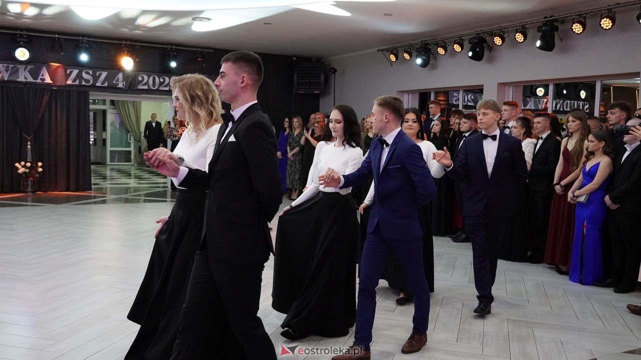 Studniówka ZSZ 4 w  Ostrołęce [23.01.2025] - zdjęcie #128 - eOstroleka.pl