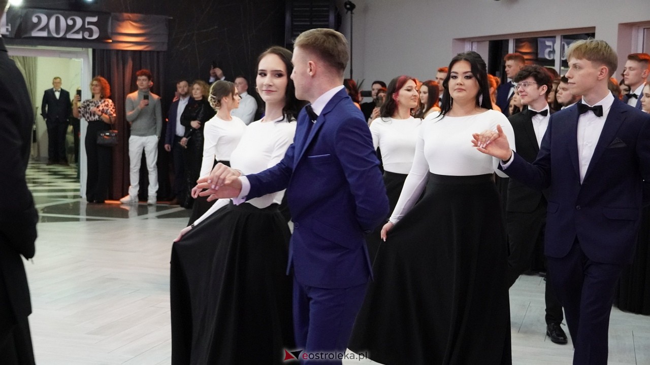 Studniówka ZSZ 4 w  Ostrołęce [23.01.2025] - zdjęcie #127 - eOstroleka.pl