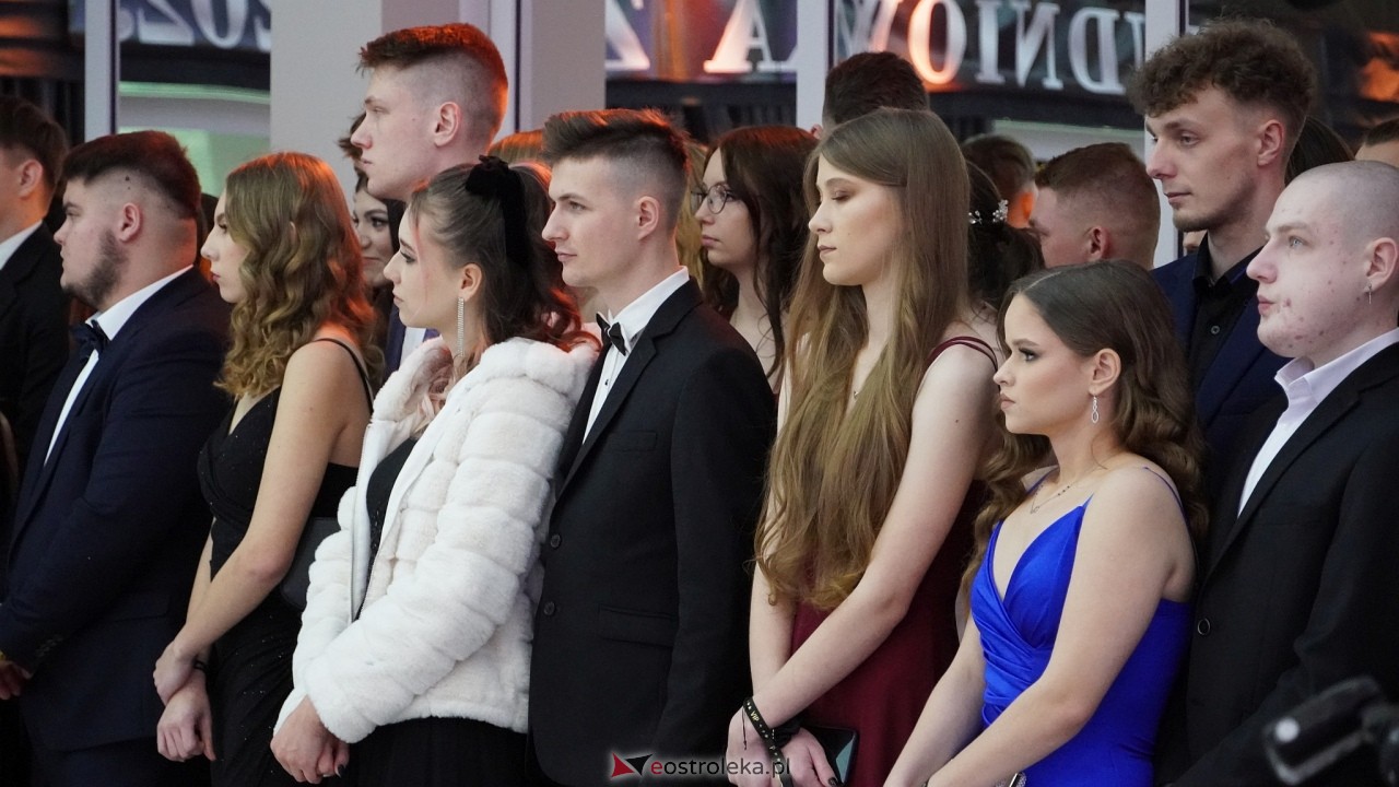 Studniówka ZSZ 4 w  Ostrołęce [23.01.2025] - zdjęcie #108 - eOstroleka.pl