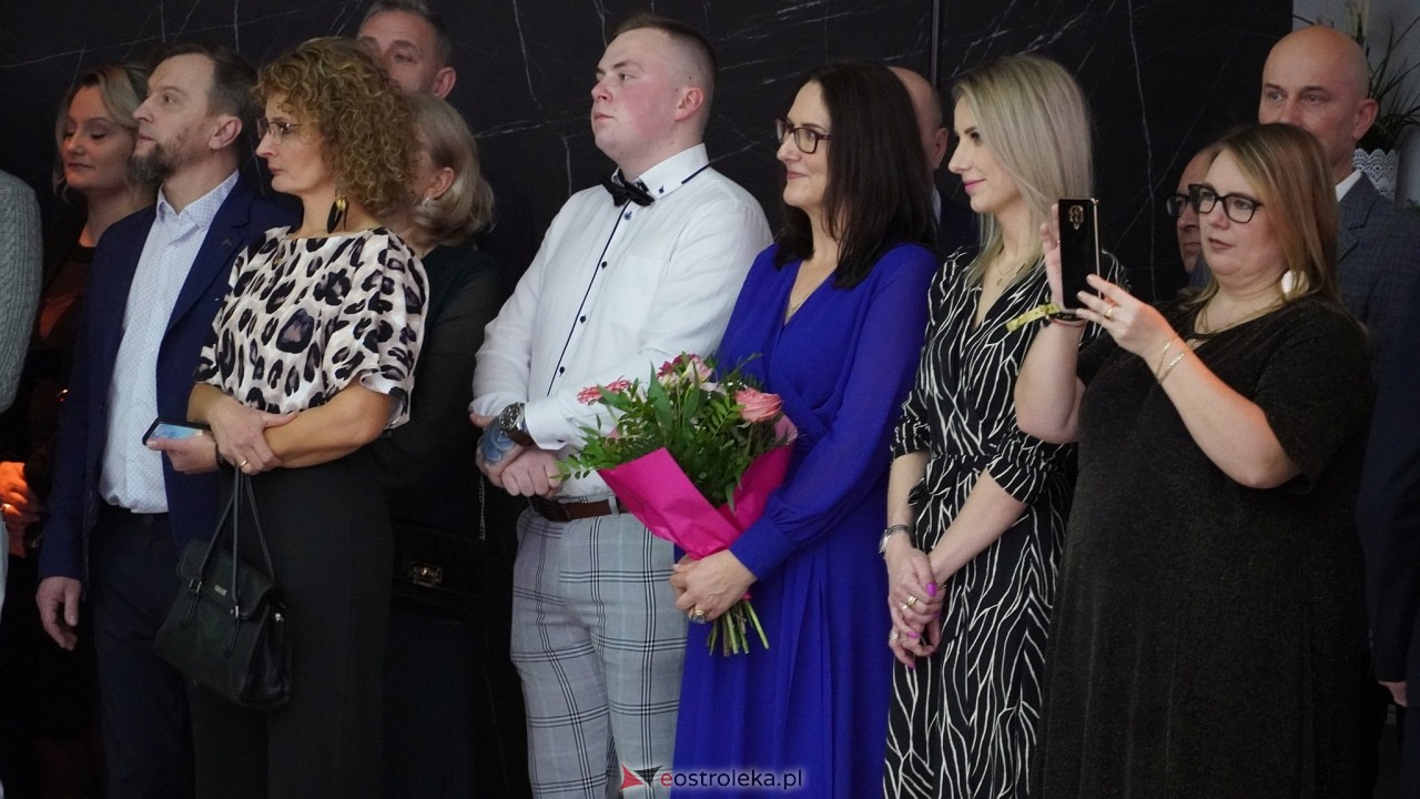 Studniówka ZSZ 4 w  Ostrołęce [23.01.2025] - zdjęcie #100 - eOstroleka.pl