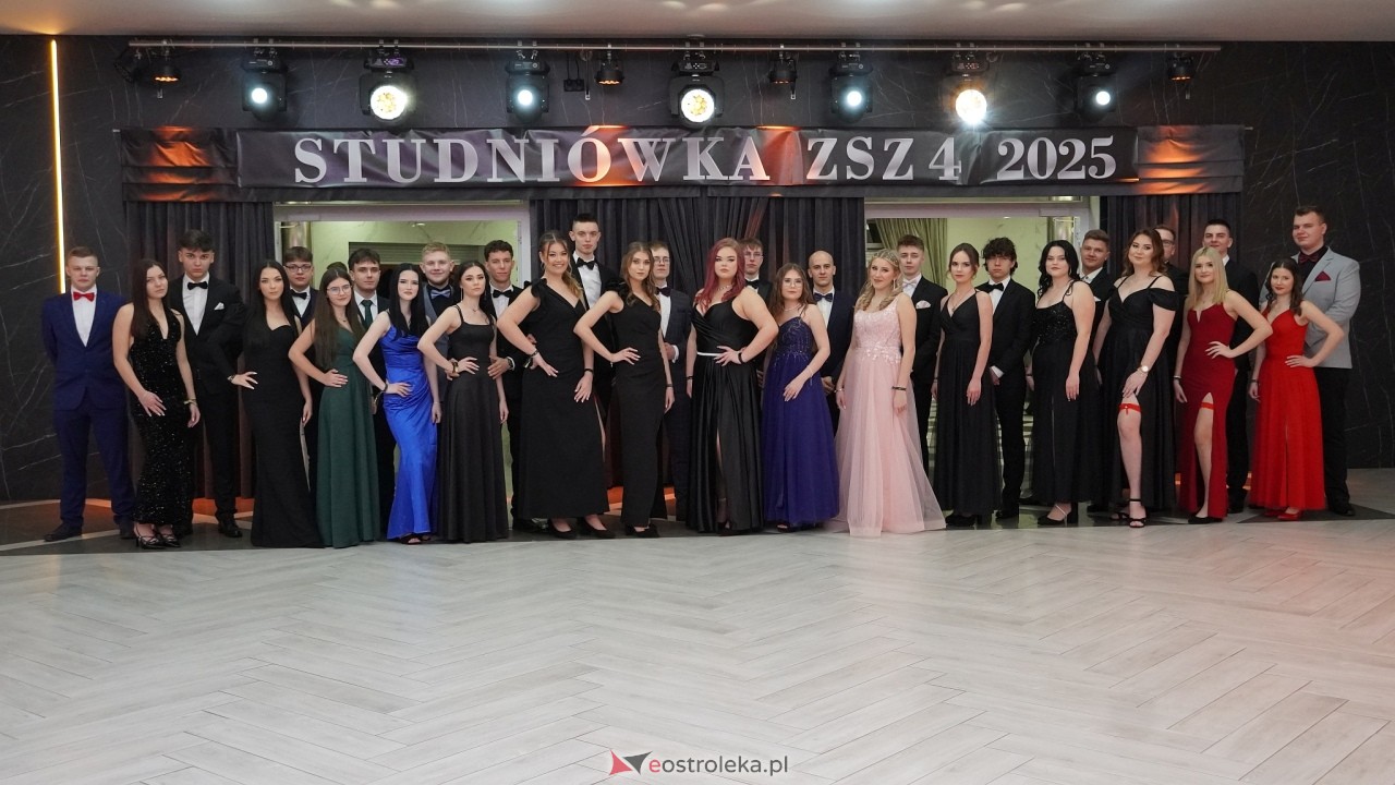 Studniówka ZSZ 4 w  Ostrołęce [23.01.2025] - zdjęcie #95 - eOstroleka.pl