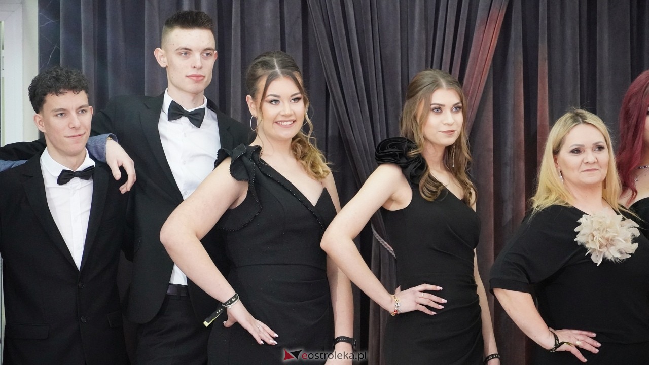 Studniówka ZSZ 4 w  Ostrołęce [23.01.2025] - zdjęcie #93 - eOstroleka.pl