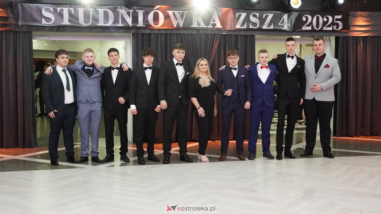Studniówka ZSZ 4 w  Ostrołęce [23.01.2025] - zdjęcie #90 - eOstroleka.pl