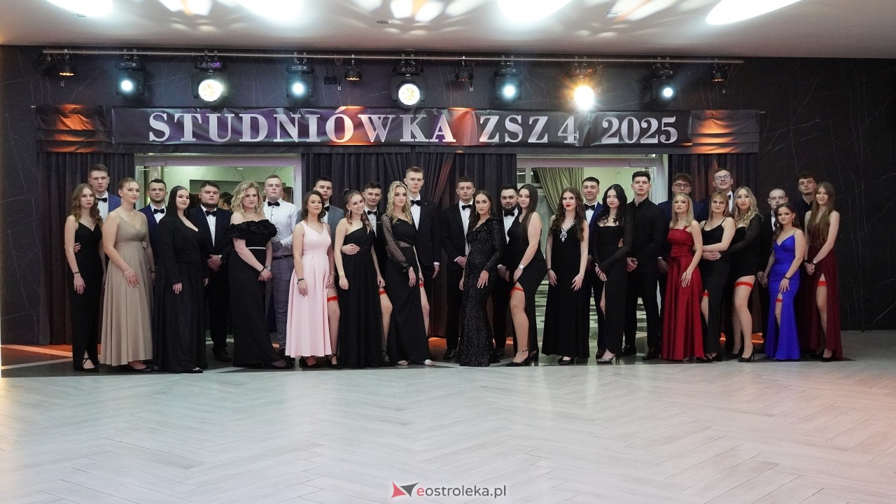 Studniówka ZSZ 4 w  Ostrołęce [23.01.2025] - zdjęcie #86 - eOstroleka.pl