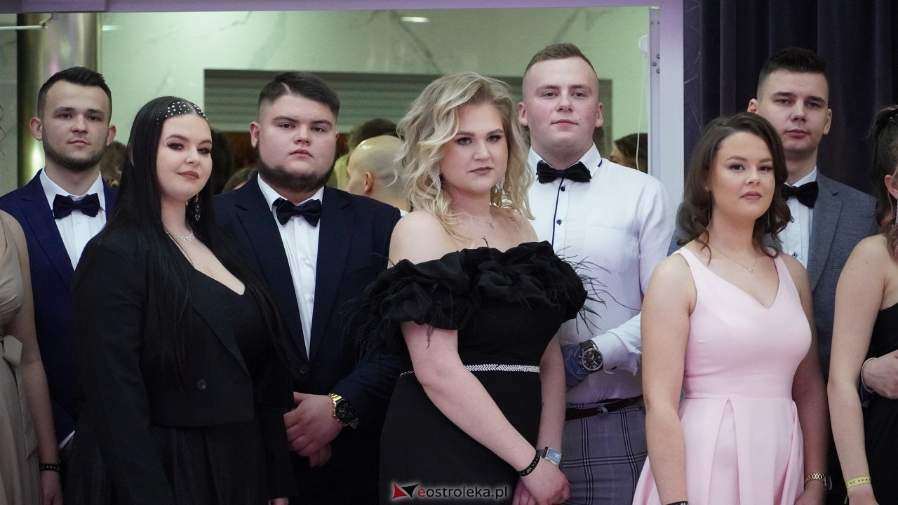 Studniówka ZSZ 4 w  Ostrołęce [23.01.2025] - zdjęcie #85 - eOstroleka.pl