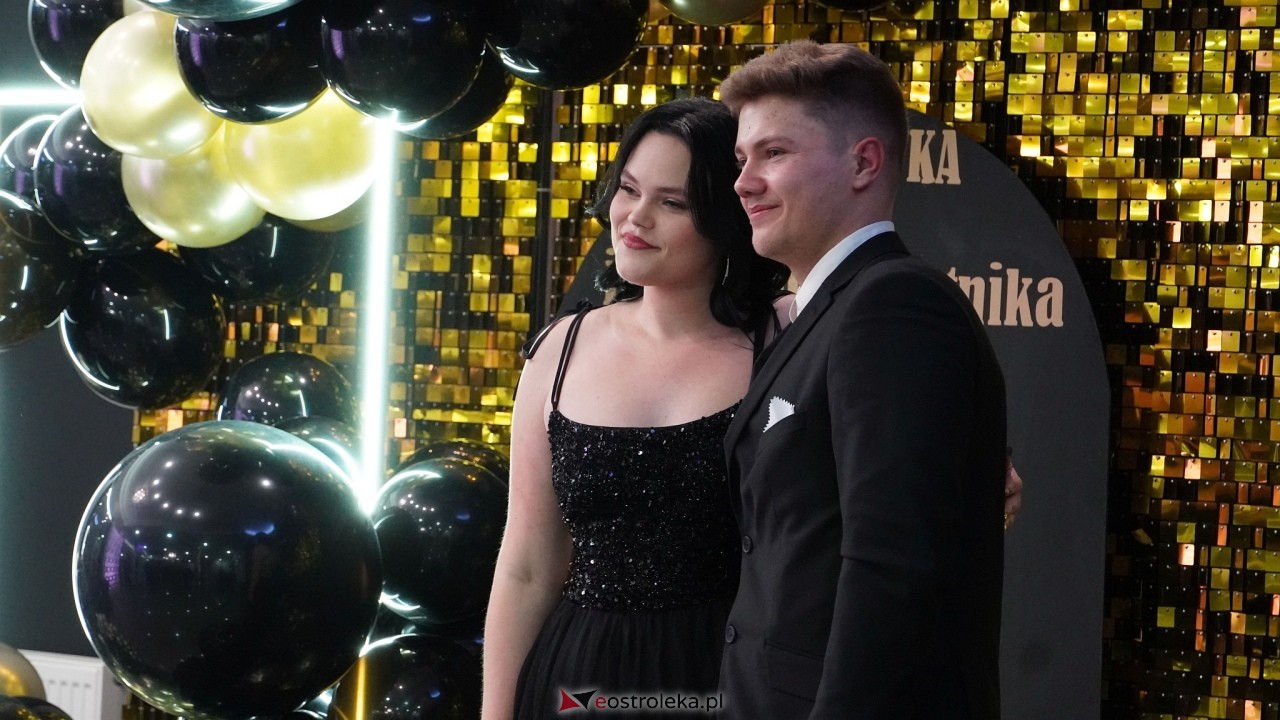 Studniówka ZSZ 4 w  Ostrołęce [23.01.2025] - zdjęcie #80 - eOstroleka.pl