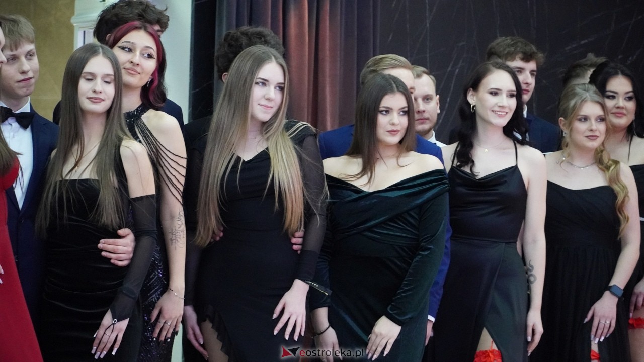 Studniówka ZSZ 4 w  Ostrołęce [23.01.2025] - zdjęcie #75 - eOstroleka.pl