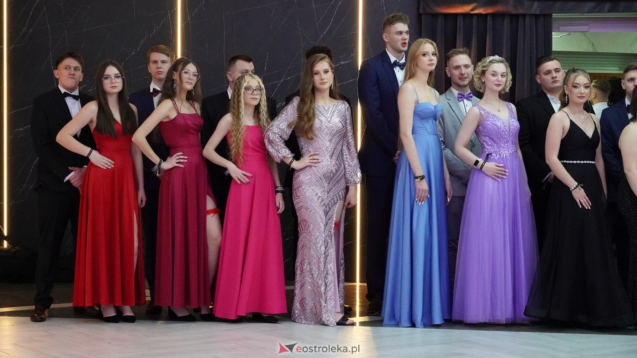 Studniówka ZSZ 4 w  Ostrołęce [23.01.2025] - zdjęcie #61 - eOstroleka.pl