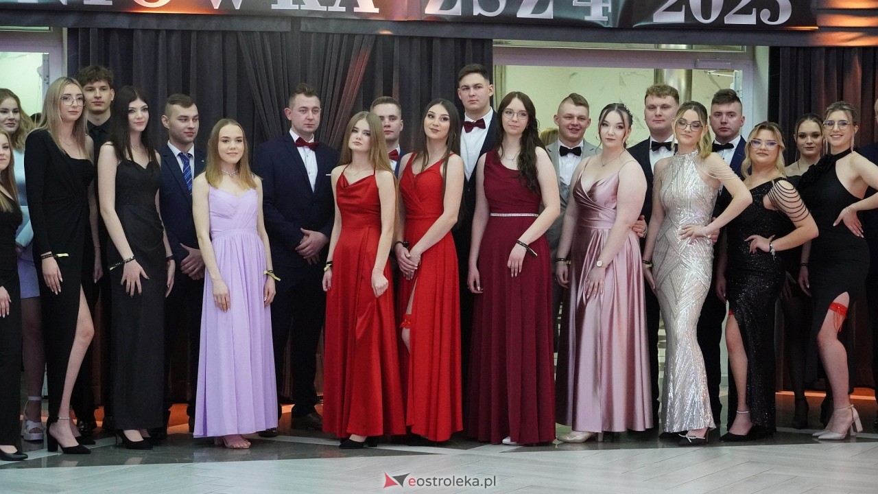 Studniówka ZSZ 4 w  Ostrołęce [23.01.2025] - zdjęcie #59 - eOstroleka.pl