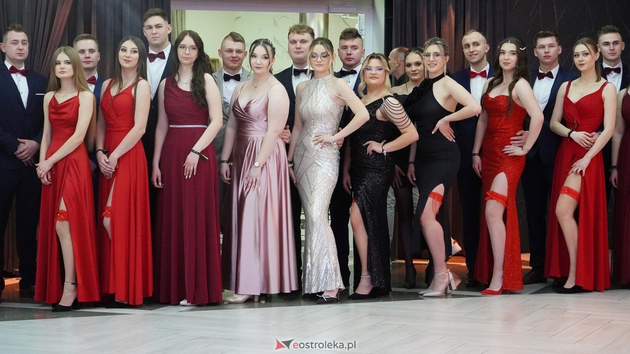 Studniówka ZSZ 4 w  Ostrołęce [23.01.2025] - zdjęcie #58 - eOstroleka.pl