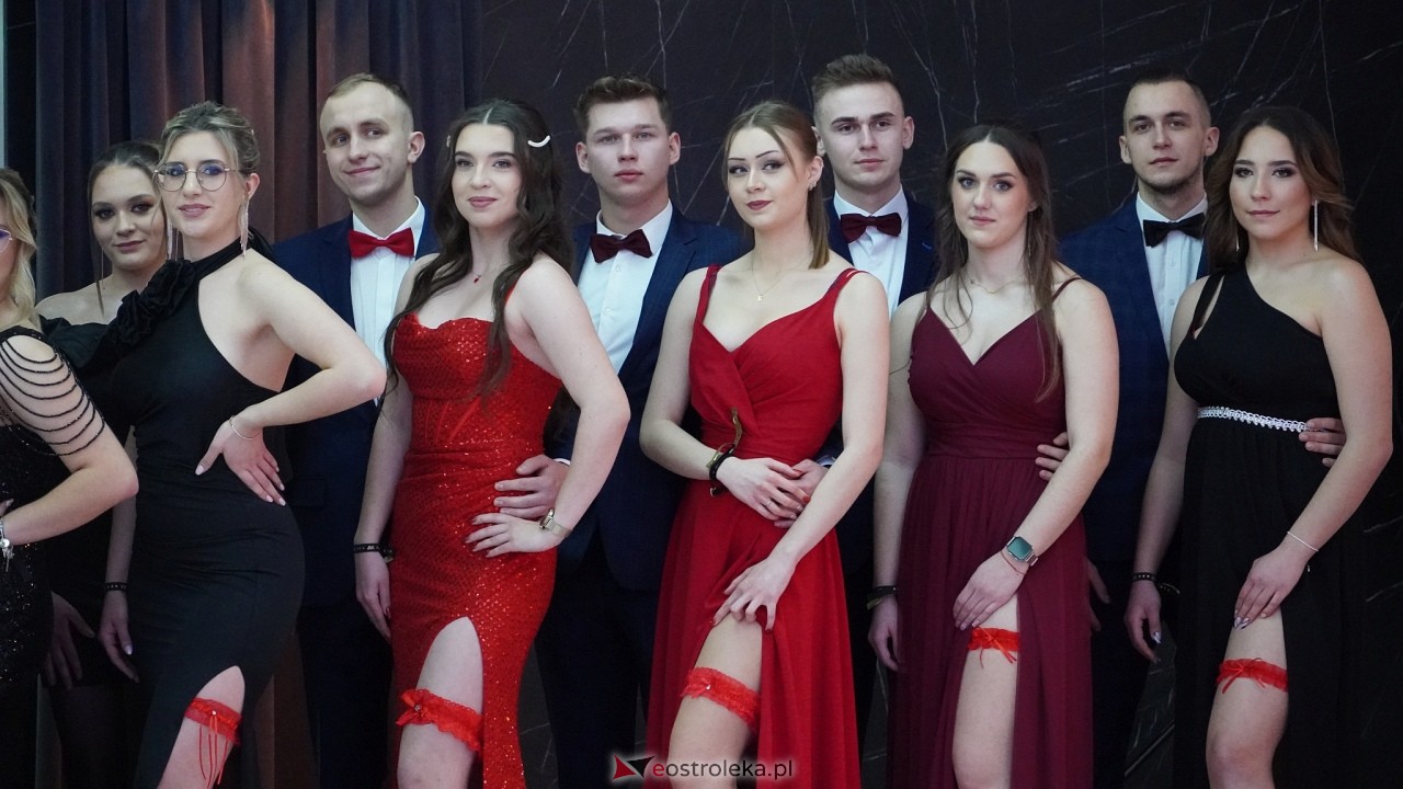 Studniówka ZSZ 4 w  Ostrołęce [23.01.2025] - zdjęcie #56 - eOstroleka.pl