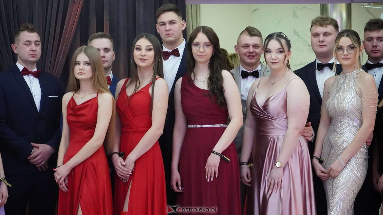 Studniówka ZSZ 4 w  Ostrołęce [23.01.2025] - zdjęcie #53 - eOstroleka.pl