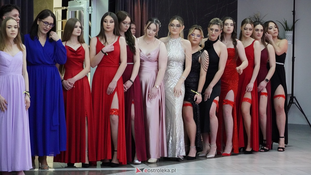 Studniówka ZSZ 4 w  Ostrołęce [23.01.2025] - zdjęcie #46 - eOstroleka.pl